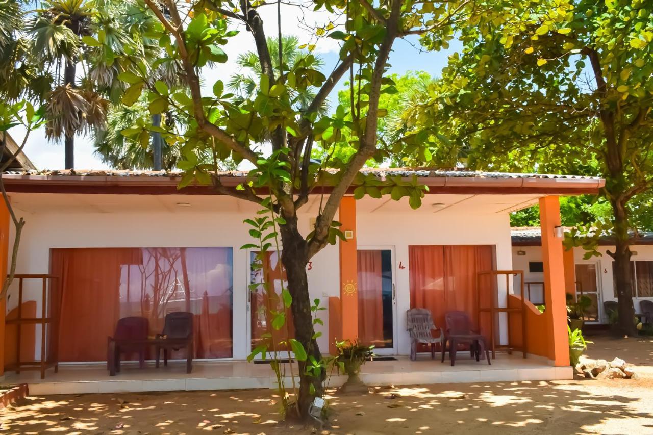 Golden Beach Cottages Trincomalee Dış mekan fotoğraf