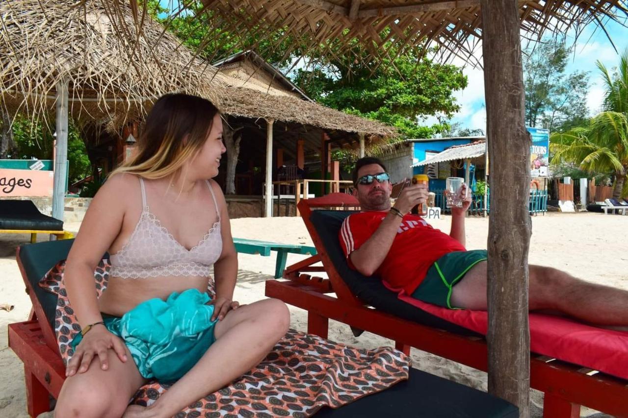 Golden Beach Cottages Trincomalee Dış mekan fotoğraf
