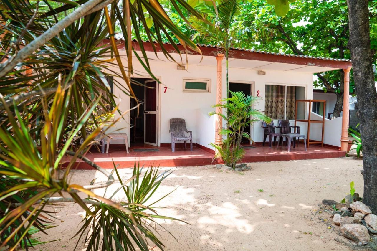 Golden Beach Cottages Trincomalee Dış mekan fotoğraf