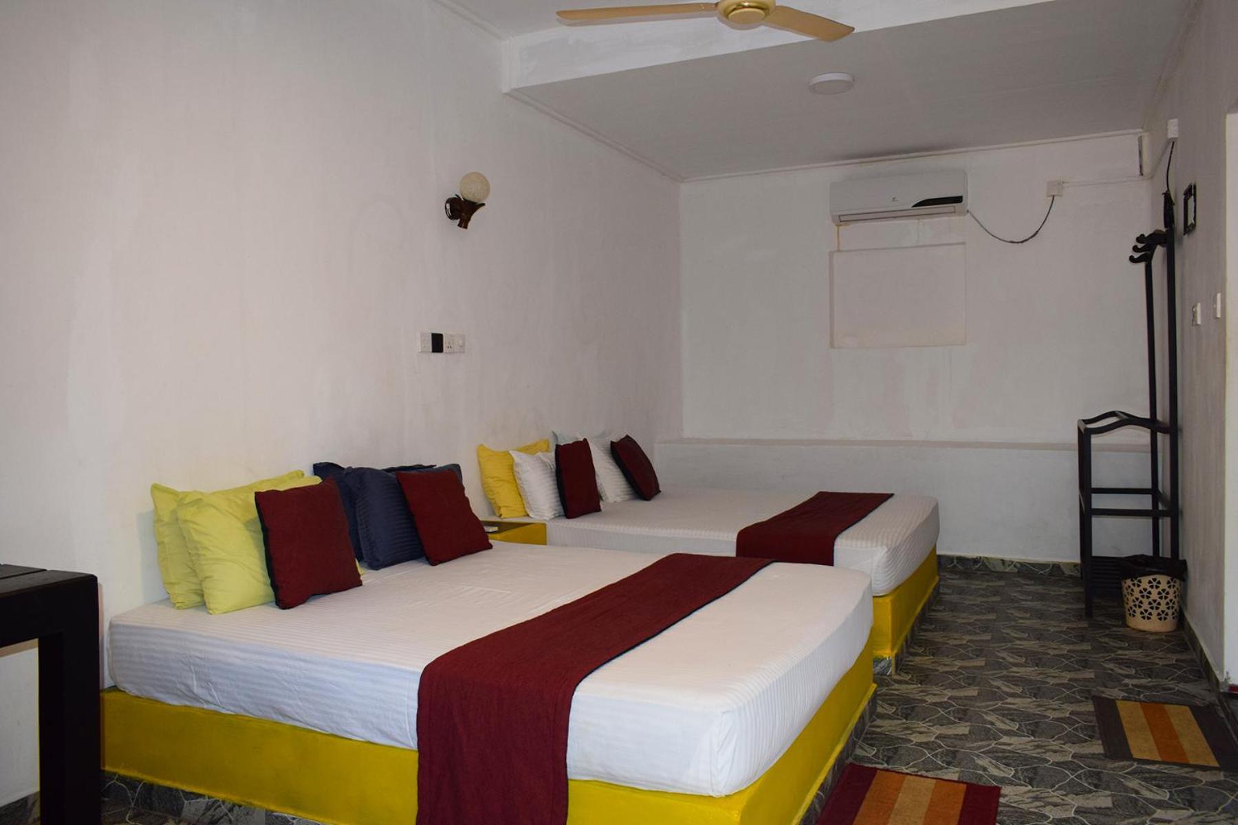 Golden Beach Cottages Trincomalee Dış mekan fotoğraf